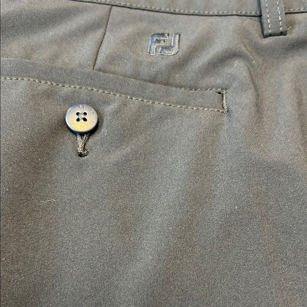 FootJoy Men's Golf Shorts - Picture 2 of 10